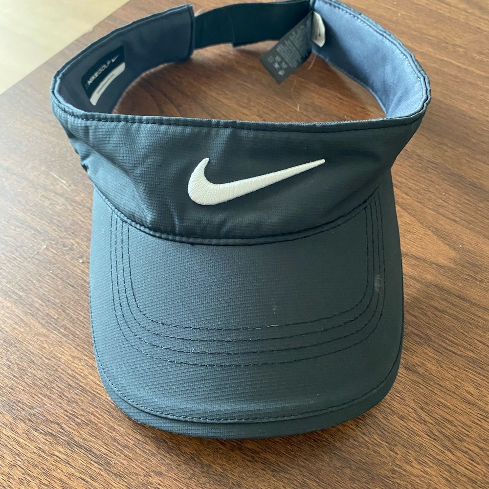 Nike visor